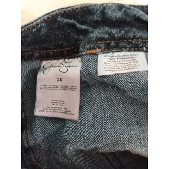 Jessica Simpson Short Size 26  Distressed Cuffed Denim Short Pockets HOt Shorts - Picture 3 of 4